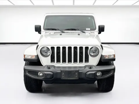 Photos of 2021 Jeep Gladiator 80th Anniversary for sale in Fontana, CA at KarGenie