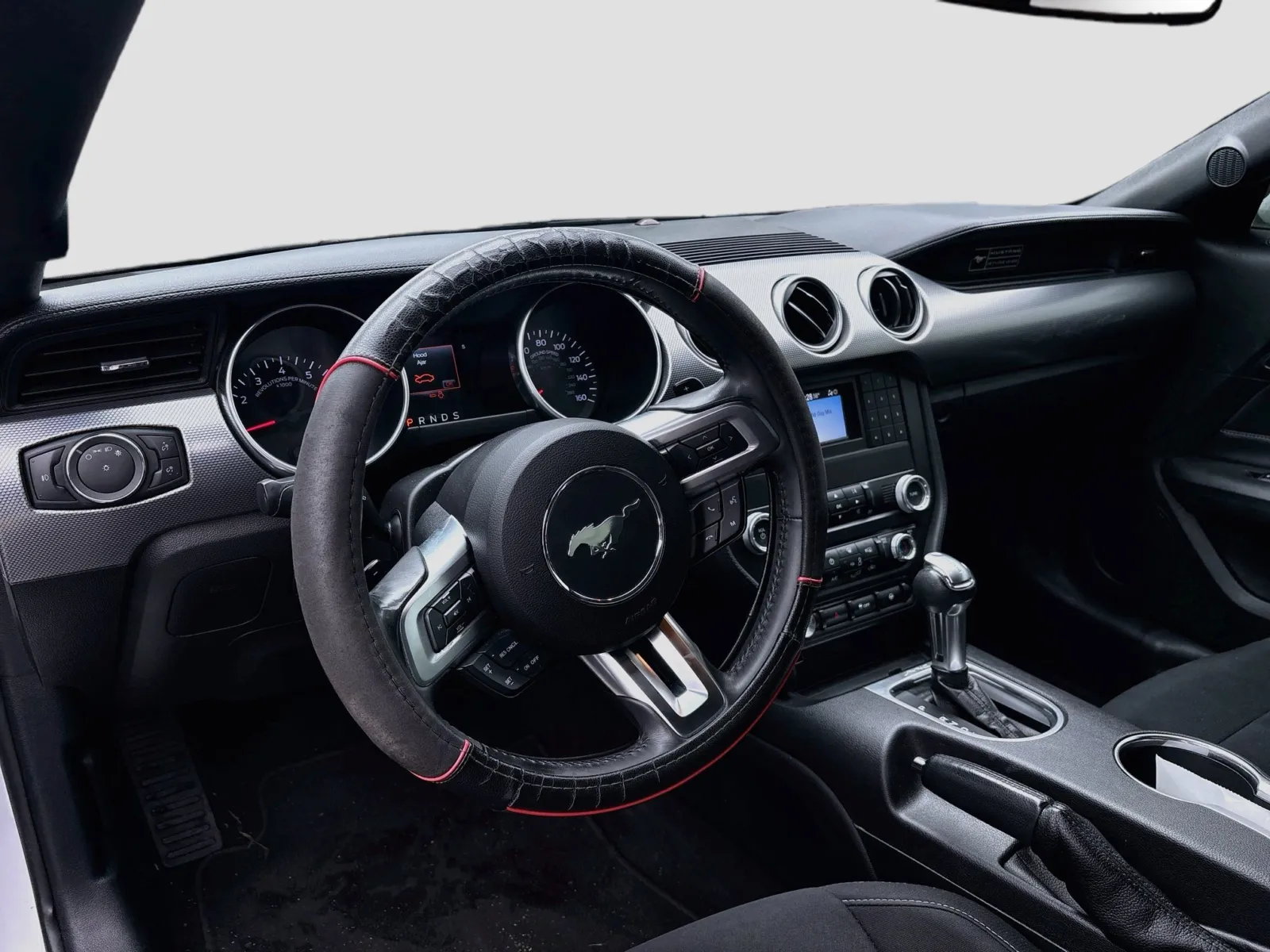 Ford Mustang photo 7