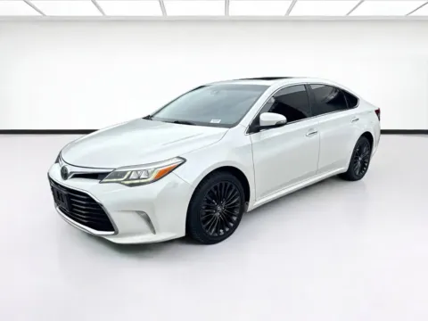 White 2018 Toyota Avalon Touring for sale in Fontana, CA
