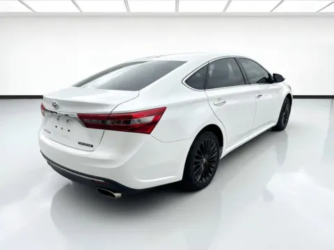 More photos of 2018 Toyota Avalon Touring at KarGenie, CA
