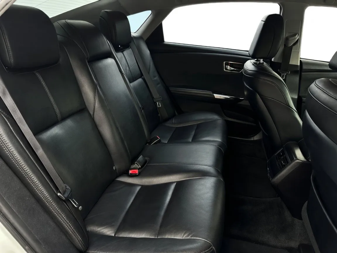 Toyota Avalon photo 17