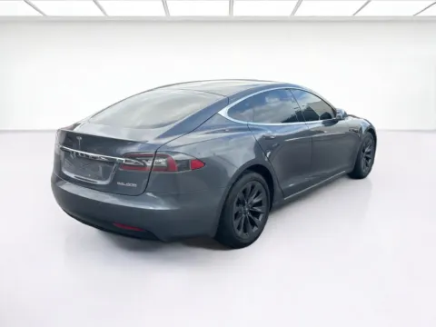 More photos of 2020 Tesla Model S Performance at KarGenie, CA