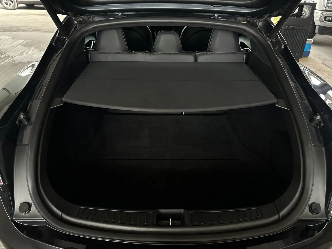 Tesla Model S photo 17