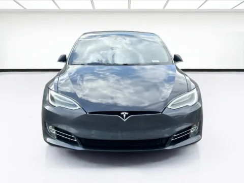 Photos of 2020 Tesla Model S Performance for sale in Fontana, CA at KarGenie