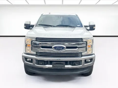 Photos of 2018 Ford Super Duty F-350 SRW Lariat for sale in Fontana, CA at KarGenie