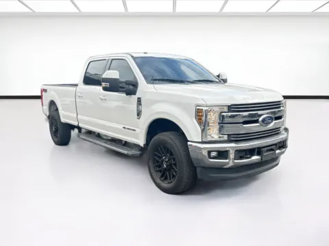 Another view of 2018 Ford Super Duty F-350 SRW Lariat for sale in Fontana, CA at KarGenie
