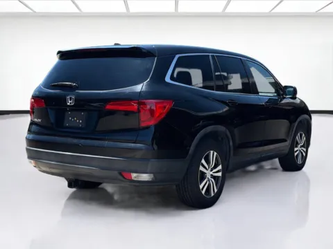 More photos of 2016 Honda Pilot EX-L at KarGenie, CA