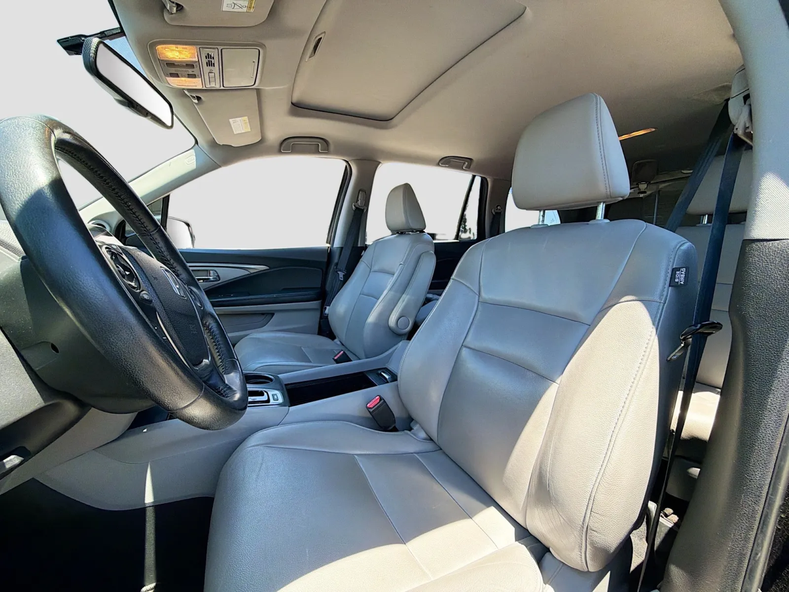 Honda Pilot photo 12