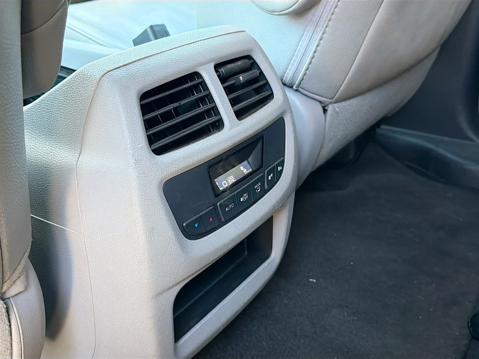 Honda Pilot photo 16