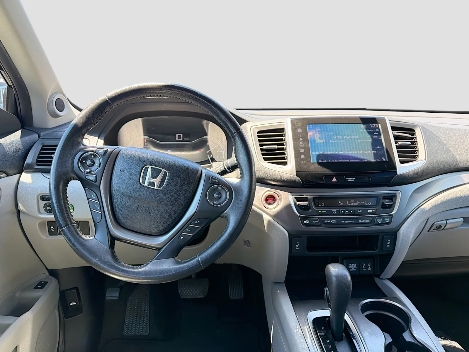 Honda Pilot photo 14