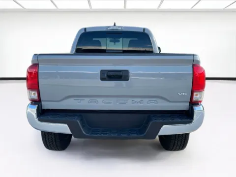 More photos of 2019 Toyota Tacoma TRD Off Road at KarGenie, CA