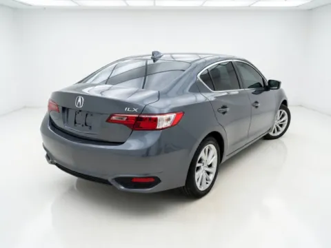 More photos of 2018 Acura ILX w/AcuraWatch Plus at KarGenie, CA