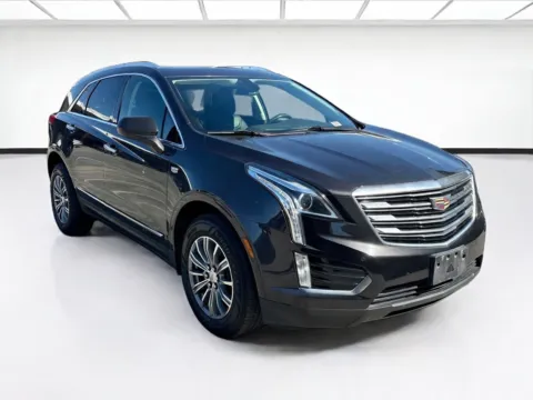 Another view of 2018 Cadillac XT5 Luxury FWD for sale in Fontana, CA at KarGenie