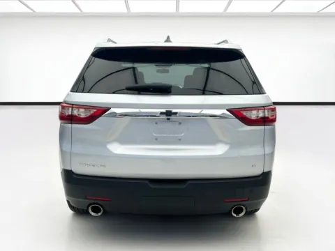 More photos of 2019 Chevrolet Traverse LT Cloth at KarGenie, CA