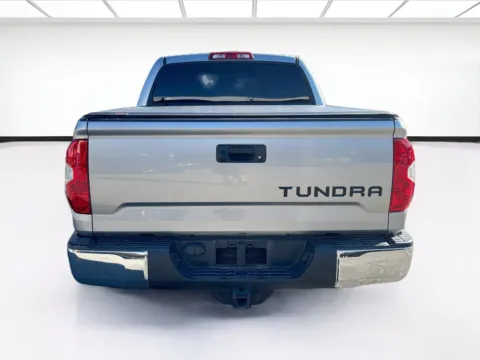 More photos of 2018 Toyota Tundra SR5 at KarGenie, CA