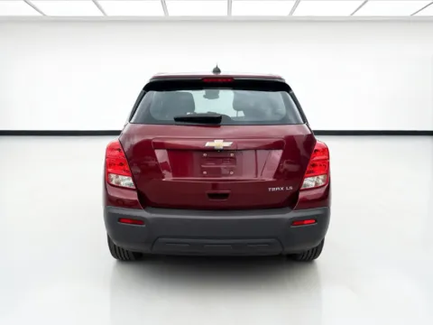 More photos of 2016 Chevrolet Trax LS at KarGenie, CA