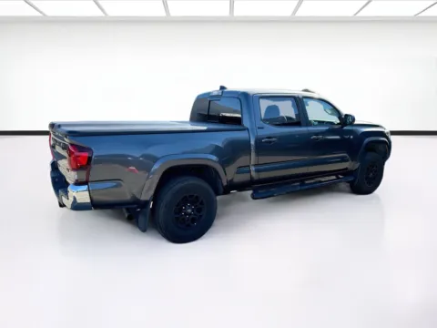 More photos of 2019 Toyota Tacoma SR5 at KarGenie, CA