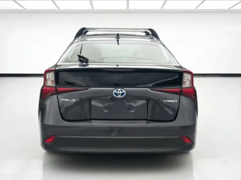More photos of 2022 Toyota Prius LE at KarGenie, CA