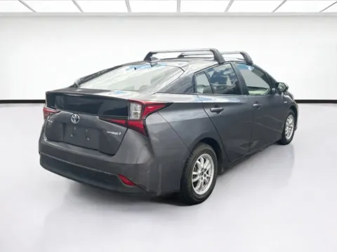 More photos of 2022 Toyota Prius LE at KarGenie, CA