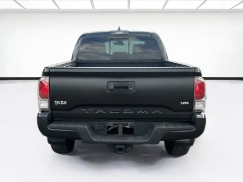 More photos of 2020 Toyota Tacoma TRD Sport at KarGenie, CA