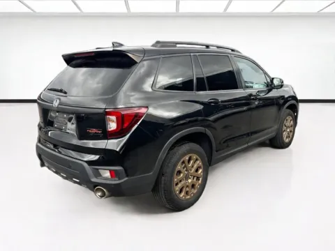More photos of 2023 Honda Passport TrailSport at KarGenie, CA
