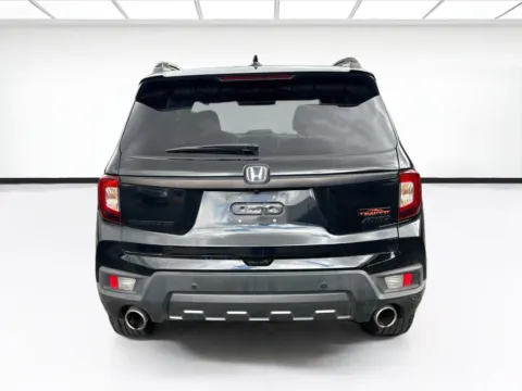 More photos of 2023 Honda Passport TrailSport at KarGenie, CA