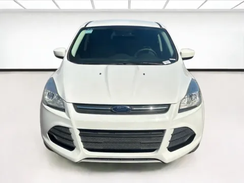 Photos of 2014 Ford Escape SE for sale in Fontana, CA at KarGenie