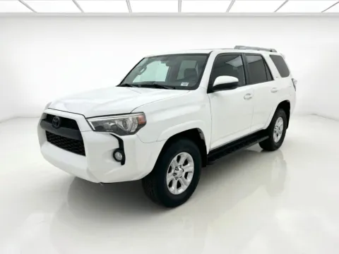 White 2016 Toyota 4Runner SR5 for sale in Fontana, CA