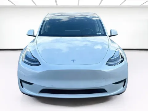 Photos of 2022 Tesla Model Y Long Range for sale in Fontana, CA at KarGenie