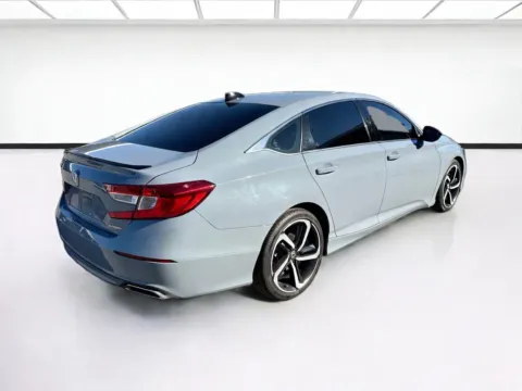 More photos of 2022 Honda Accord Sedan Sport at KarGenie, CA