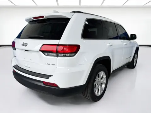 More photos of 2023 Jeep Grand Cherokee L Limited at KarGenie, CA