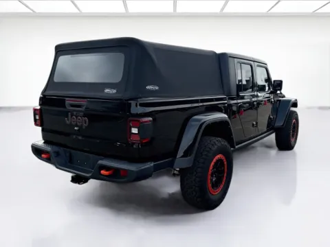 More photos of 2022 Jeep Gladiator Mojave at KarGenie, CA