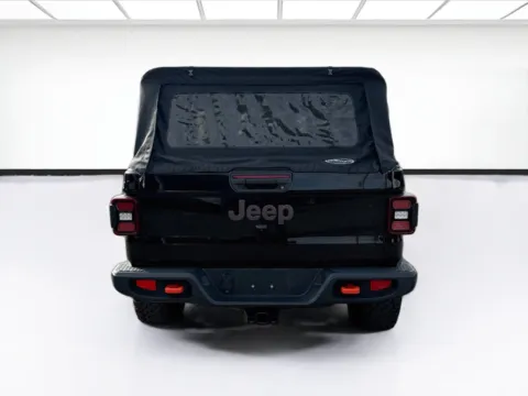 More photos of 2022 Jeep Gladiator Mojave at KarGenie, CA