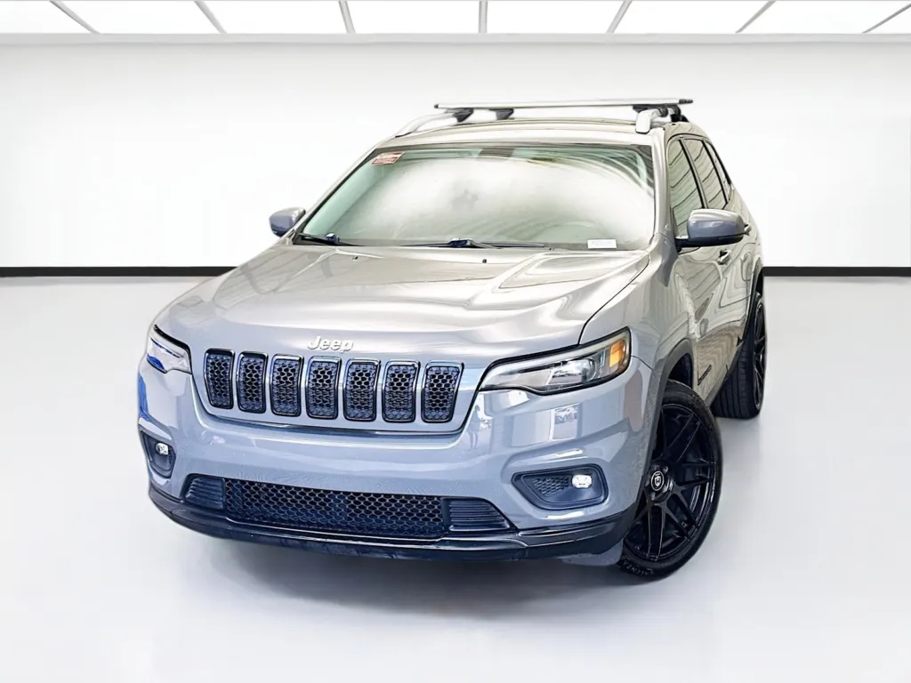 2019 Jeep Cherokee Latitude Plus for sale in Fontana, CA