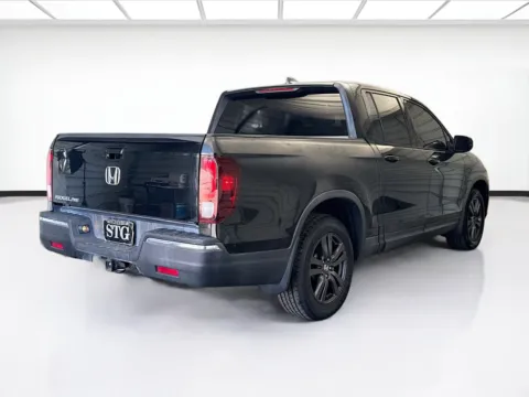 More photos of 2018 Honda Ridgeline Sport at KarGenie, CA
