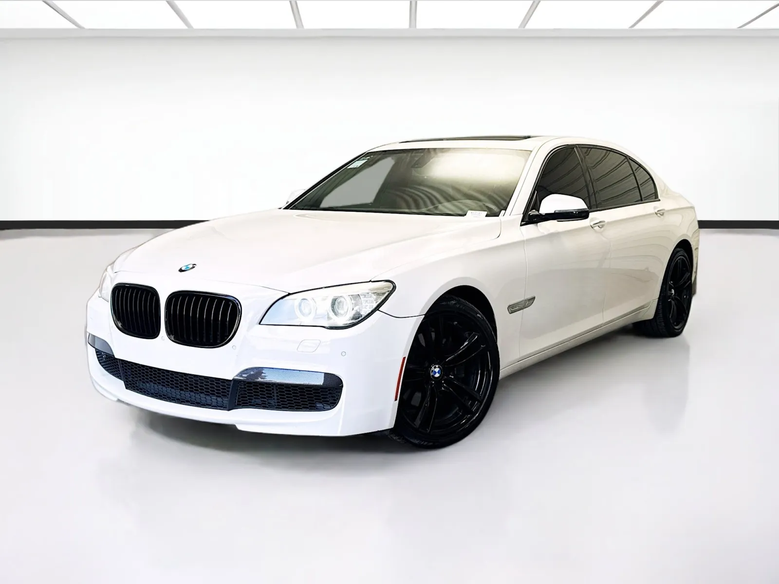 White 2015 BMW 7 Series 740Li M SPORT & EXECUTIVE PACKAGE for sale in Montclair, CA