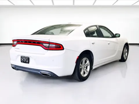 More photos of 2015 Dodge Charger SE at KarGenie, CA