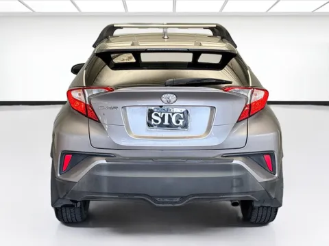 More photos of 2018 Toyota C-HR XLE Premium at KarGenie, CA