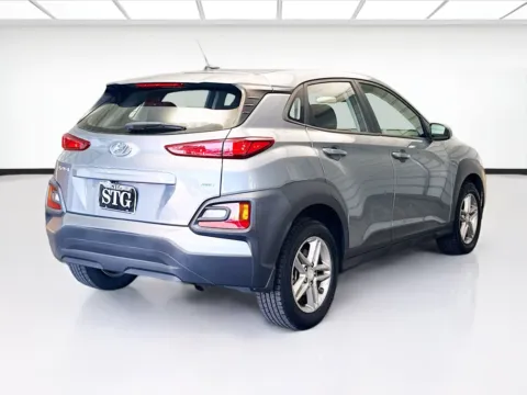 More photos of 2019 Hyundai Kona SE at KarGenie, CA