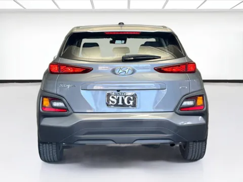 More photos of 2019 Hyundai Kona SE at KarGenie, CA