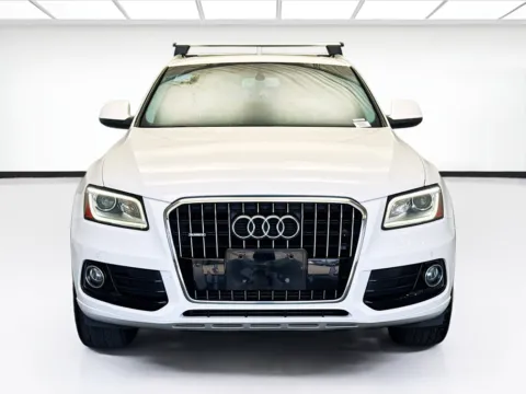 Photos of 2014 Audi Q5 2.0T Premium quattro w/ Panorama unroof for sale in Montclair, CA at KarGenie