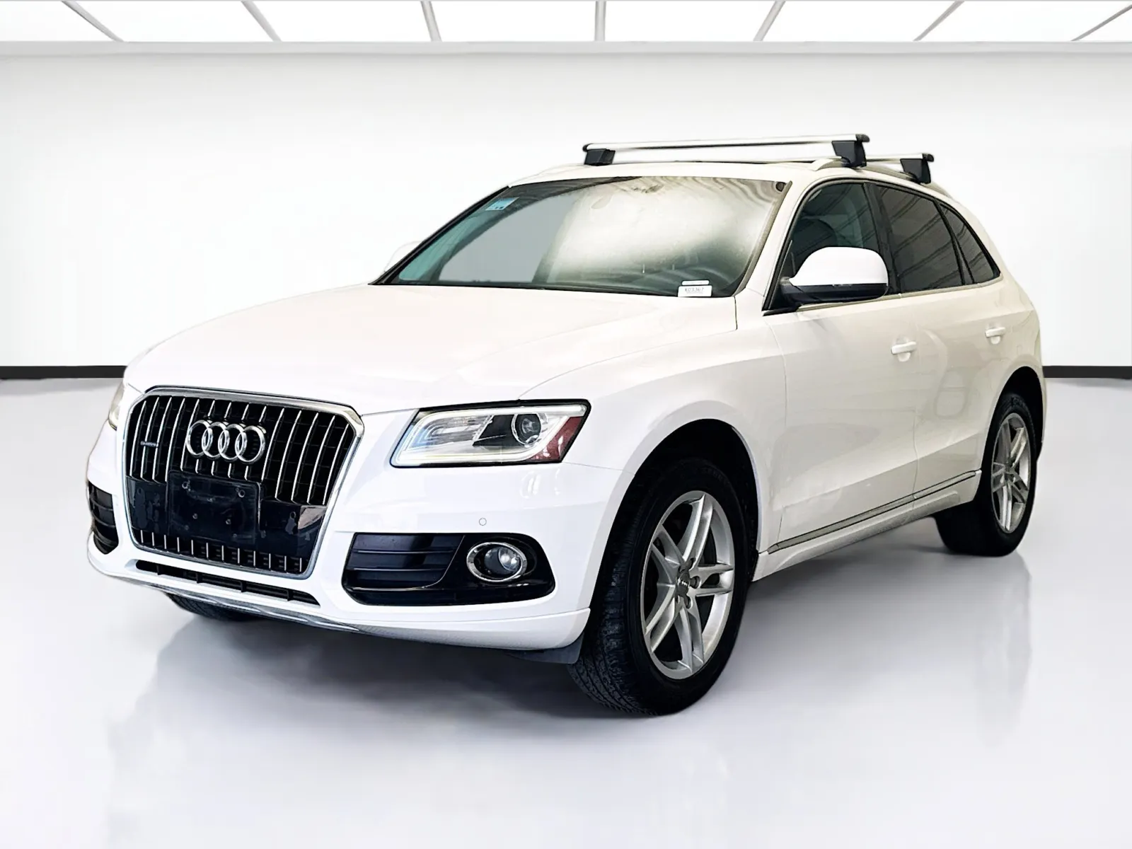 White 2014 Audi Q5 2.0T Premium quattro w/ Panorama Sunroof for sale in Montclair, CA