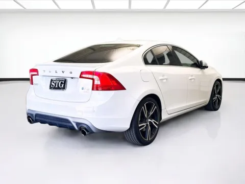 More photos of 2017 Volvo S60 T6 R-Design Platinum at KarGenie, CA