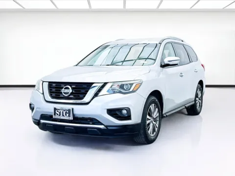 Silver 2019 Nissan Pathfinder SV for sale in Montclair, CA