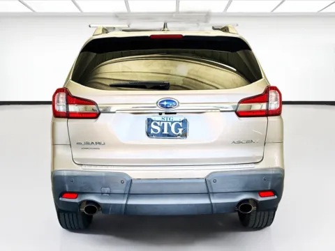 More photos of 2019 Subaru Ascent Premium at KarGenie, CA