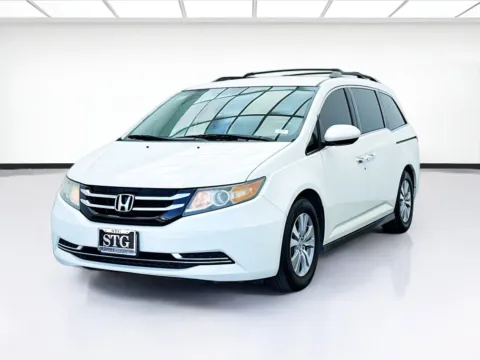 White 2016 Honda Odyssey SE for sale in Montclair, CA