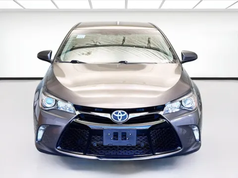 Photos of 2017 Toyota Camry SE for sale in Montclair, CA at KarGenie