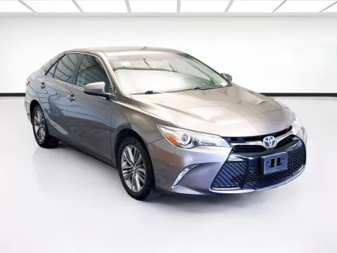 Another view of 2017 Toyota Camry SE for sale in Montclair, CA at KarGenie