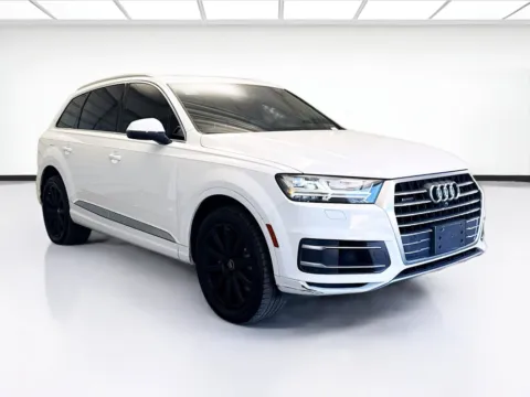 Another view of 2017 Audi Q7 3.0T Premium Plus quattro for sale in Montclair, CA at KarGenie