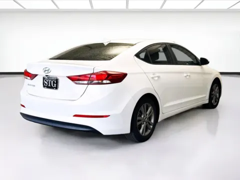 More photos of 2018 Hyundai Elantra Value Edition at KarGenie, CA